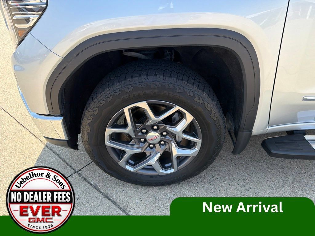 Used 2022 GMC Sierra 1500 SLT w/ SLT Convenience Package AWD/4WD image 13