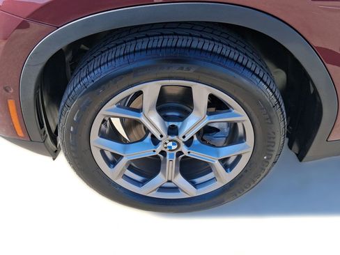 Certified 2023 BMW X4 xDrive30i w/ Premium Package image 12