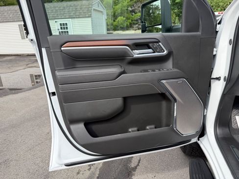 New 2026 GMC Sierra 2500 Denali AWD/4WD image 16