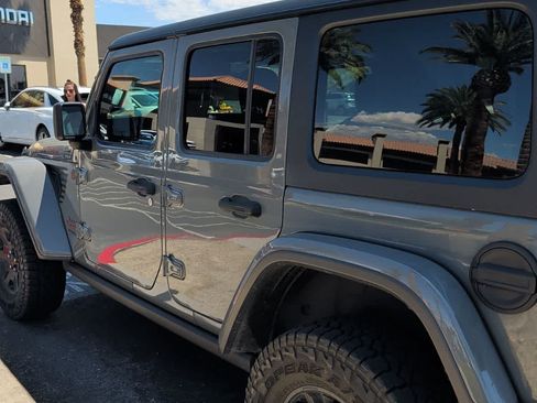Used 2019 Jeep Wrangler Unlimited Rubicon AWD/4WD image 5