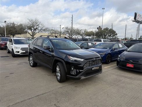 Used 2025 Toyota RAV4 Limited image 3