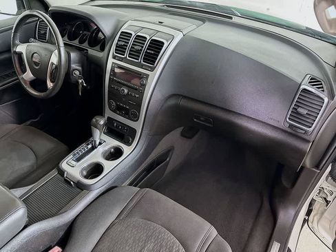 Used 2012 GMC Acadia SLE image 36