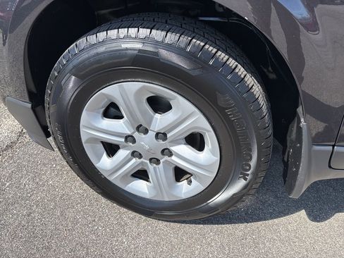 Used 2017 Chevrolet Traverse LS FWD image 13