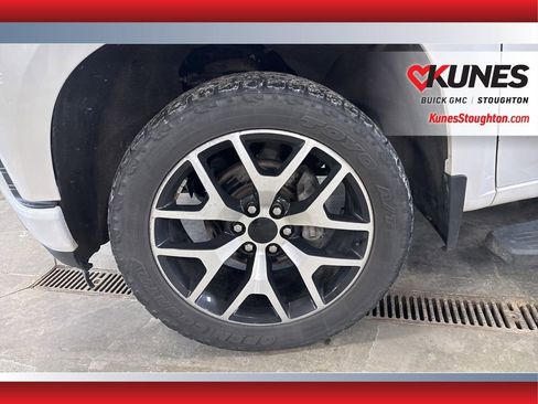 Used 2020 Chevrolet Silverado 1500 High Country image 16