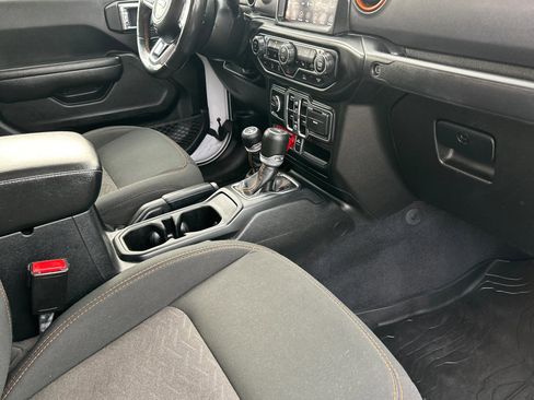 Used 2021 Jeep Gladiator Mojave image 15