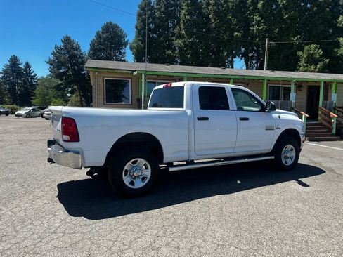 Used 2017 RAM 2500 Tradesman w/ Chrome Appearance Group AWD/4WD image 3