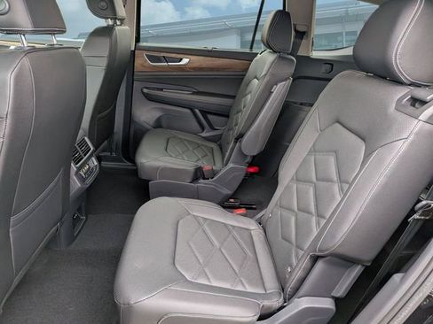 New 2026 Volkswagen Atlas SE FWD image 15