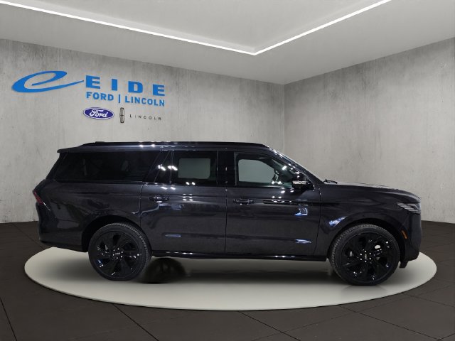 New 2027 Lincoln Navigator L Reserve w/ Jet Appearance Package AWD/4WD image 4