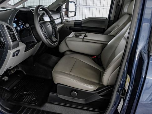 Used 2020 Ford F250 XL w/ STX Appearance Package image 14