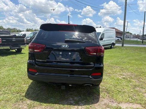 Used 2019 Kia Sorento FWD V6 image 6