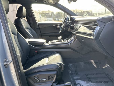 Used 2025 Audi Q7 3.0T Prestige w/ Prestige Package image 16