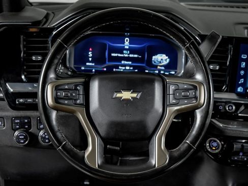 Used 2024 Chevrolet Silverado 2500 High Country w/ High Country Premium Package image 17