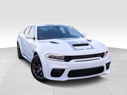 Used 2021 Dodge Charger SRT Hellcat RWD image 2