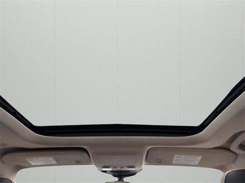 Used 2020 Ford Escape SEL image 11