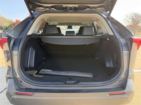 Certified 2021 Toyota RAV4 XLE Premium image 30