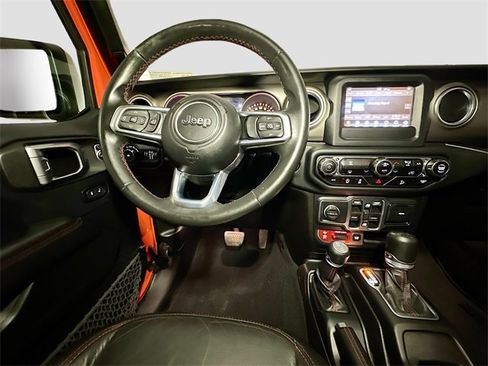 Used 2018 Jeep Wrangler Unlimited Rubicon w/ LED Lighting Group image 33