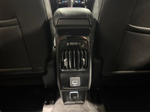 Used 2025 Jeep Compass Limited image 39