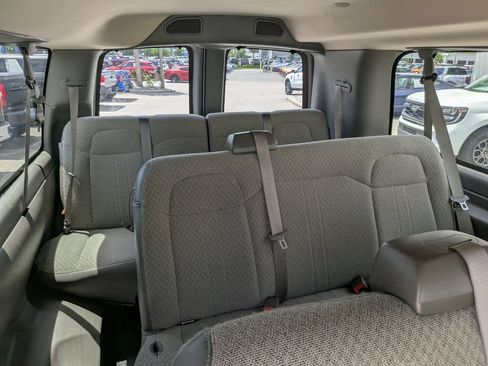 Used 2025 GMC Savana 3500 LT w/ LT Preferred Equipment Group RWD image 20