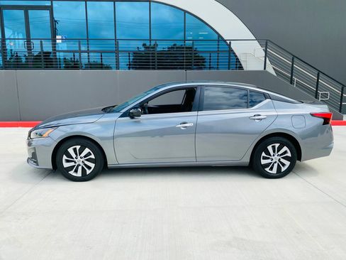 Used 2023 Nissan Altima 2.5 S image 8