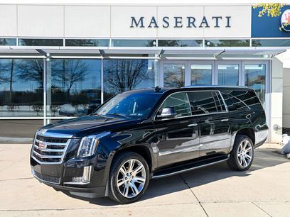 Used 2017 Cadillac Escalade ESV Luxury