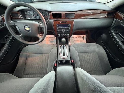 Used 2011 Chevrolet Impala LS image 10