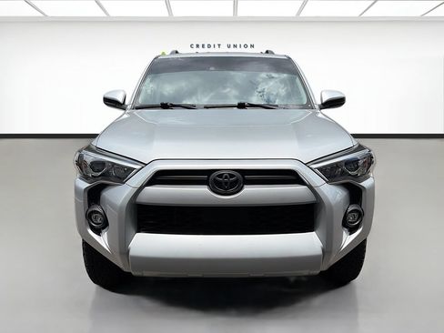 Used 2022 Toyota 4Runner SR5 RWD image 2