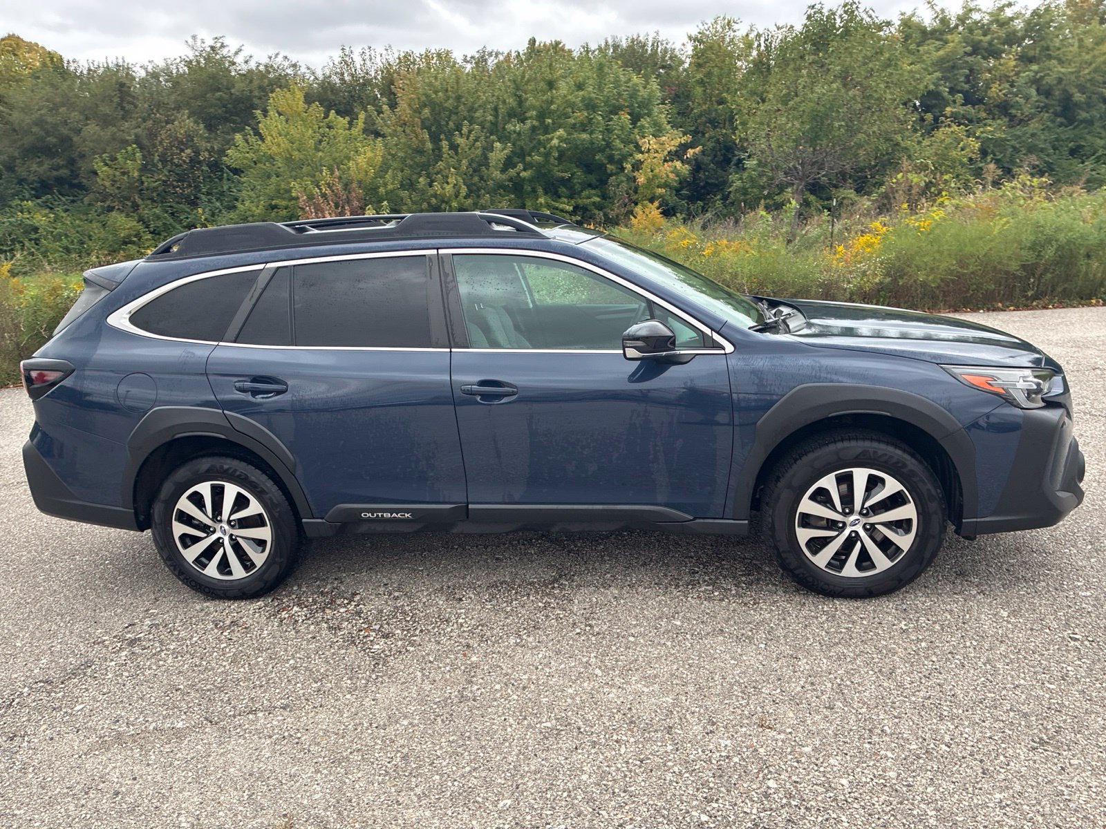 Certified 2025 Subaru Outback Premium AWD/4WD image 14