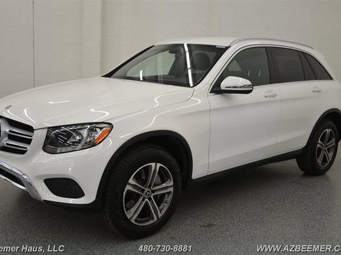 Used 2019 Mercedes-Benz GLC 300 image 3