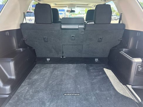 Used 2012 Toyota 4Runner SR5 w/ Convenience Pkg AWD/4WD image 12