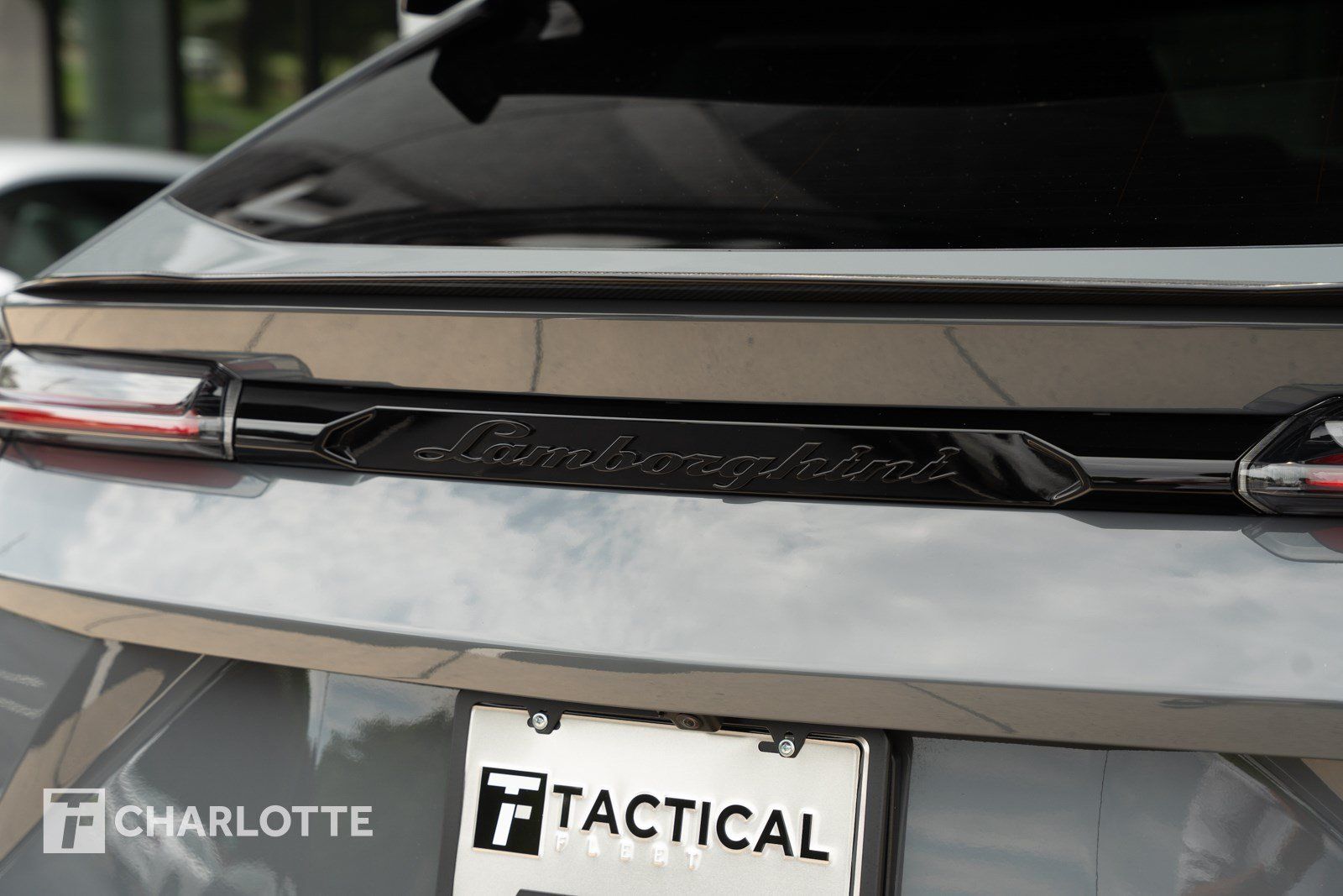Used 2023 Lamborghini Urus Performante AWD/4WD image 17