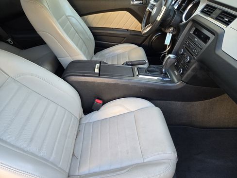 Used 2014 Ford Mustang Premium w/ V6 Performance Package image 9