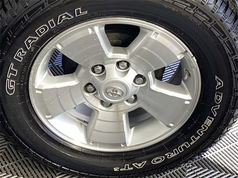 Used 2015 Toyota Tacoma 4x4 Double Cab w/ TRD Sport Package image 29