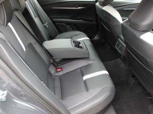 Used 2025 Toyota Camry SE image 21