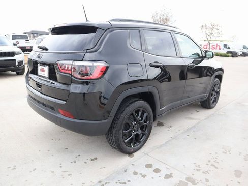 New 2026 Jeep Compass Latitude AWD/4WD image 20