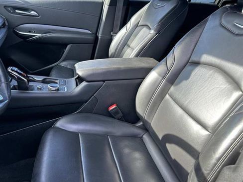 Used 2024 Cadillac XT4 Premium Luxury image 22