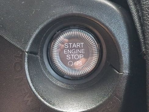Used 2023 Jeep Renegade Altitude AWD/4WD image 24