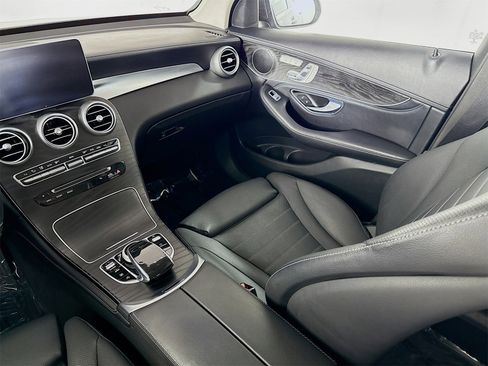 Used 2016 Mercedes-Benz GLC 300 4MATIC image 23