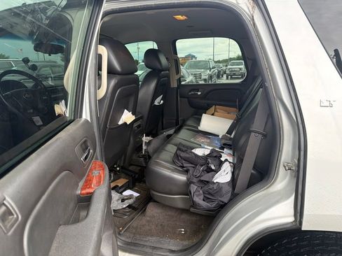 Used 2010 Chevrolet Tahoe LT AWD/4WD image 7