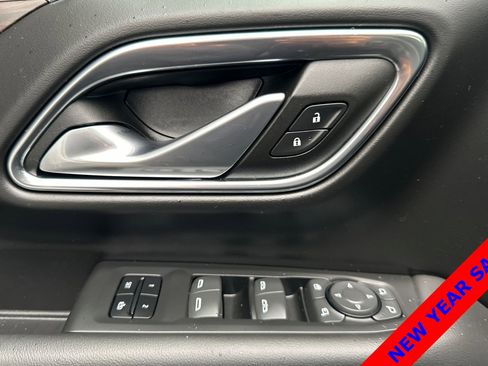 Used 2022 Chevrolet Tahoe LT w/ Luxury Package image 11