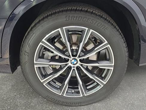 Used 2025 BMW X5 xDrive40i w/ M Sport Package AWD/4WD image 28