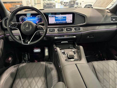 Used 2026 Mercedes-Benz Maybach GLS 600 4MATIC image 27
