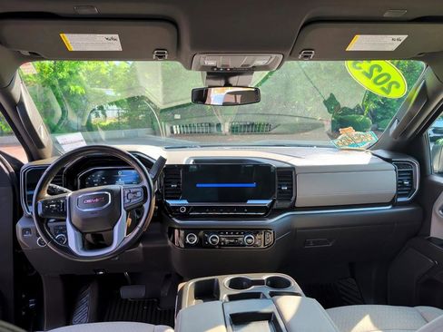 Used 2023 GMC Sierra 1500 SLE AWD/4WD image 11