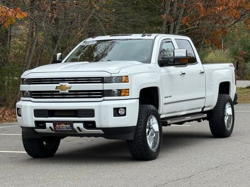 Used 2017 Chevrolet Silverado 2500 LT w/ Custom Sport Edition image 7