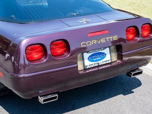 Used 1993 Chevrolet Corvette Coupe RWD image 47