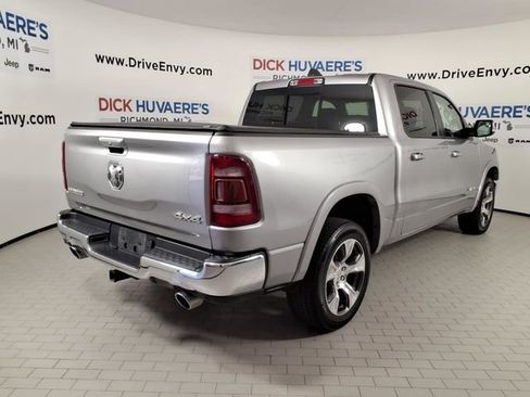 Used 2019 RAM 1500 Laramie AWD/4WD image 4