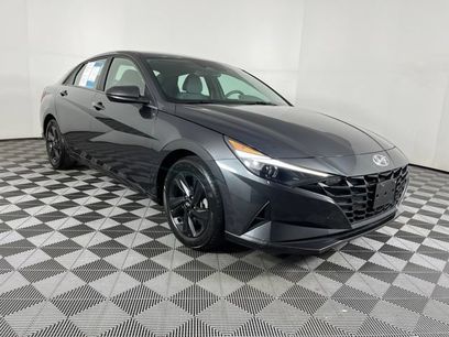 Used 2023 Hyundai Elantra SEL
