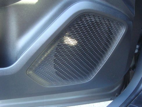 Used 2025 Chevrolet Equinox EV RS image 8