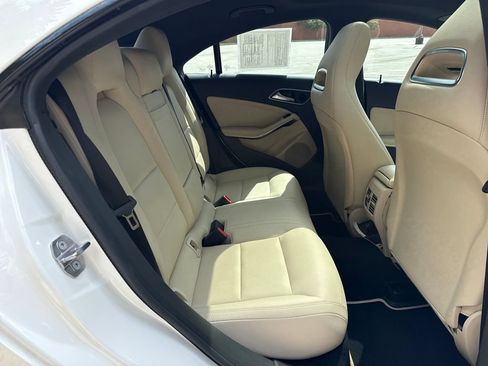 Used 2019 Mercedes-Benz CLA 250 4MATIC image 25