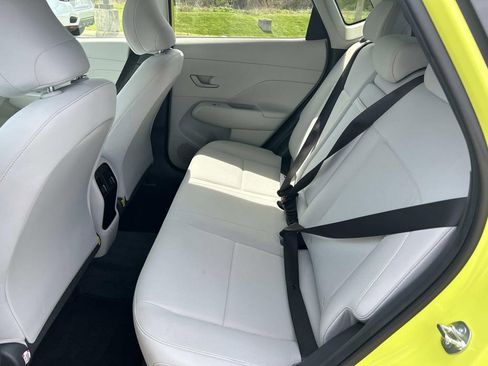 Used 2025 Hyundai Kona SEL image 21