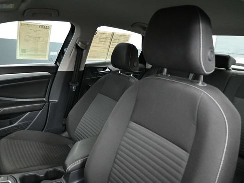 Used 2025 Volkswagen Jetta S FWD image 9